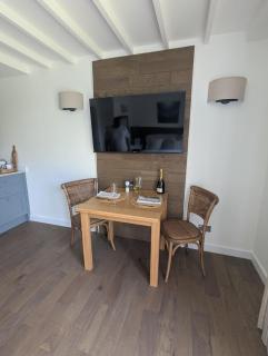 Saltwater Lodge - Air Conditioned 75yrd to the sea - Seaview - 8