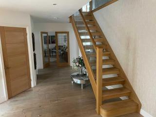 Spacious 7 Bedroom 5 Bathroom Mansion with Parking - Cardiff - 8