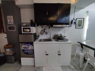 L1 Twin Bed Staycation in Bonifacio Global City - Manila - 1
