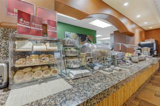 Best Western Plus Arroyo Roble Hotel & Creekside Villas - 7