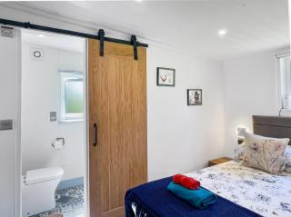 Squirrels Lodge - South Molton - 5