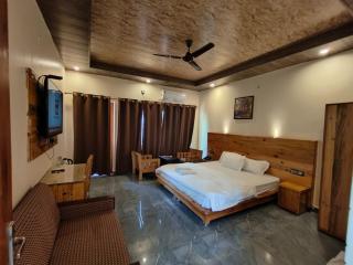 Hill Top Swiss Cottage - Rishikesh - 7