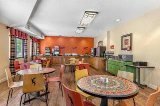 Best Western Plus Inn of Santa Fe - Santa Fe - 6