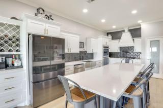 Outdoor Oasis with Lake Views Ransom Canyon Retreat -  - 3