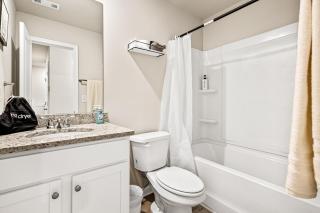 Elegant Escape Near Six Flags with WiFi, AC - Austell - 6