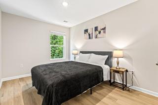 Elegant Escape Near Six Flags with WiFi, AC - Austell - 4