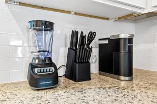 Elegant Escape Near Six Flags with WiFi, AC - Austell - 1
