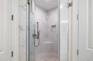 Regency Isle 1010 - 5