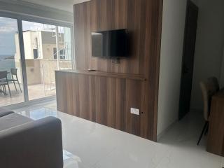 Stunning Seaview Penthouse with Sun Terrace - San Pawl il-Baħar - 9