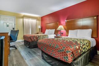 Econo Lodge - Tupelo - 3