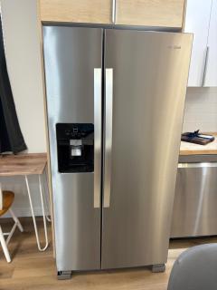 2 Bedroom With outdoor Space - Edmonton - 1