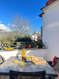 Apartment with terrace-Sorrento Coast - Sant'Agnello - 3
