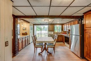 Lakefront Home with Deck Central Michigan Escape! - - 8