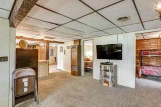 Lakefront Home with Deck Central Michigan Escape! - - 5