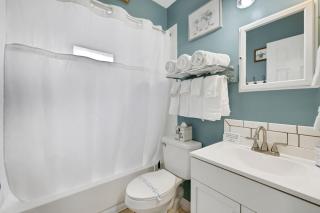 Nature Coast Getaway #1 - Cozy 2 Bedroom - Homosassa - 3