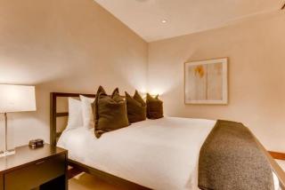 Luxury Vail Solaris Studio Vacation Rental Set At The Base Of The Mountain Just Steps From The Gondola - Vail - 8