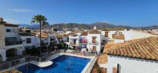 Pueblo Andaluz New Luxury Townhouse Centre Nerja - Nerja - 9
