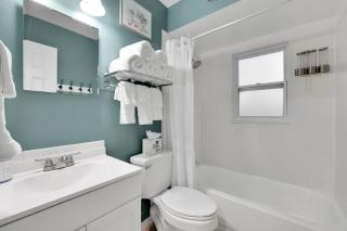 Nature Coast Getaway #2 - Comfy 2 Bedroom - Homosassa - 1