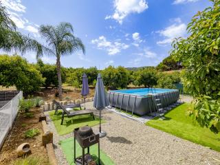 Cubo's Hakuna Matata Rural Apartment & Pool - 5