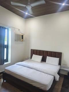 Hotel KS - - 8