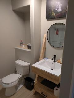 Mountain House of Wonder - Qualicum Beach - 7