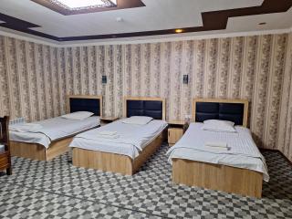 Shohruh Hotel - Guliston - 2