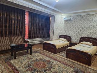 Shohruh Hotel - Guliston - 1