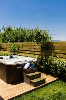 Extraordinary Rethymno Villa Villa Hantengu 3 Bedrooms Beach Front Private Outdoor Swimming Pool And Hot Tub Pigianos Kampos - Pigianos Kampos - 1