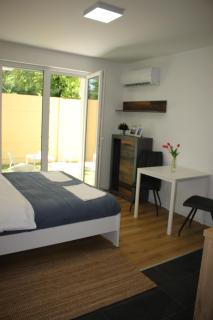Nyugalom Apartman - Balatonkenese - 0