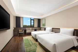 Wyndham Garden Shanghai Pudong & Free shuttle bus service between Shanghai Pudong International Airport and Disneyland Resort - Nanhui - 1
