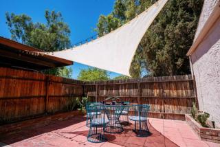 Modern 2BR Mesa Condo in Central Location with Pool Access - Mesa - 5