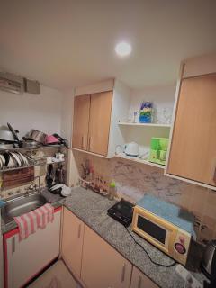 Modern Condo with Full Amenities Bangkok - - 1