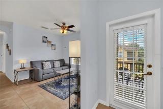 Oakwater End unit with balcony - 1