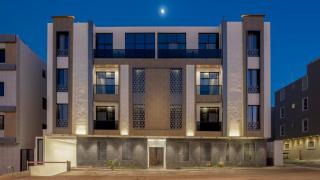 Stylish 3BR Apartment Perfect for Families - Riad - 0