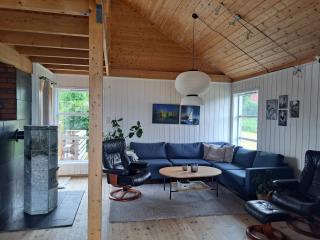 Stort hus med havutsikt ved fjord og fjell med båt - 7