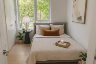 Bright and Airy Condo Steps from Yaletown Amenities - Vancouver - 5
