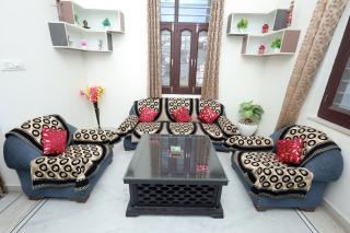 Meeraavi Home Stay - Udaipur - 2