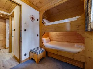 Chalet à La Rosière - 14 pers, 195m², jacuzzi, hammam, ski room, balcon et terrasse orientés Sud - FR-1-690-25 - Montvalezan - 4
