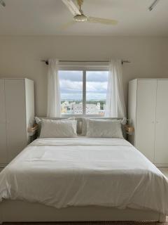AC 3BHK Near Airport Spacious and Comfortable Apartment - Bangalore - 2