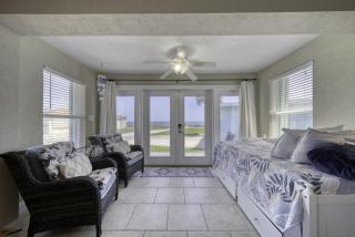 Ocean Breeze Beach Bungalow - 2bedroom 2bath - Ormond Beach - 5