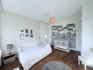 Magnificent Bourgeois Residence on Wooded Estate - Charleville-Mézières - 8