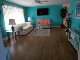 2Br 2bath - Endless Summer Oasis with a Pool - Daytona Beach - 7