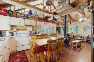 The Creekside Cabin - Cascade - 2
