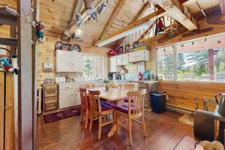 The Creekside Cabin - Cascade - 1