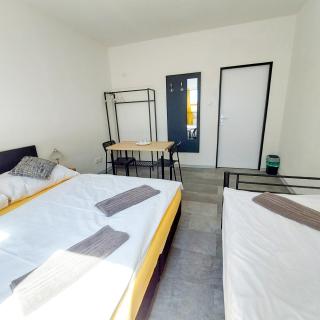 Beautiful attic room R3 - Prag - 5