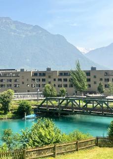 River 2 -Kissed Retreat with Iconic Jungfraujoch View - 9