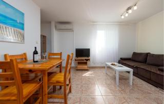 Amazing Apartment In Seline - 8