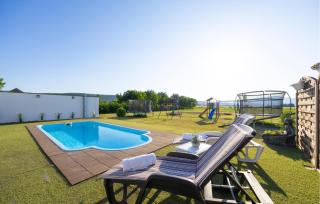 Gorgeous Home In Trilj - 2