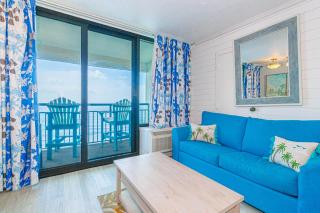 Beautifully Updated King Suite-Immaculate Oceanfront Views-Ocean Reef 1103 - 3