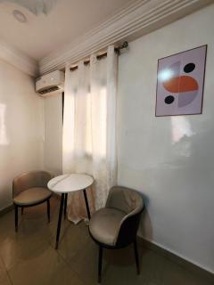 Chambre meublé avec Toillette intérieure - Dakar - 8